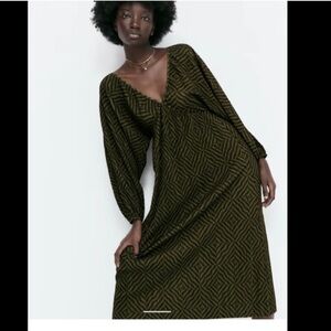 Zara Green and Black Geometric Dress